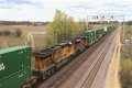 Hub Group expands intermodal cross-border auto parts service on Union Pacific